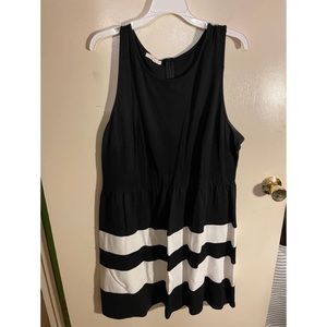 Black and white knit dress